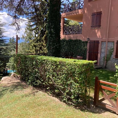 Apartamento Con Jardin - Montana Park Enveitg المظهر الخارجي الصورة